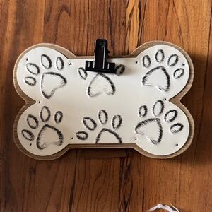 Hobby Lobby Cream and Black Bone-Shaped Dog Photo Clip
